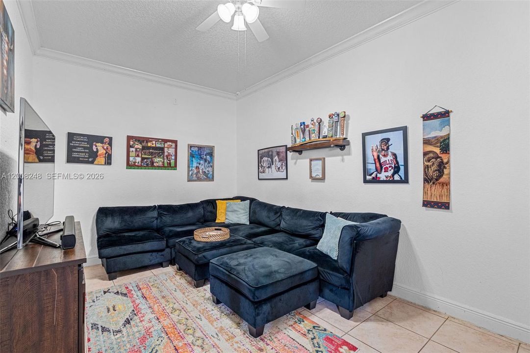 Activo con contrato: $499,999 (3 camas, 2 baños, 1131 Pies cuadrados)