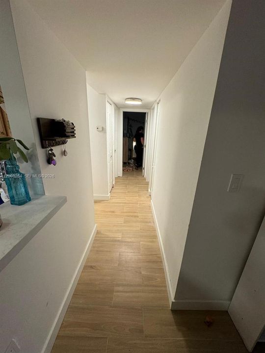 На продажу: $299,999 (2 спален, 2 ванн, 1024 Квадратных фут)