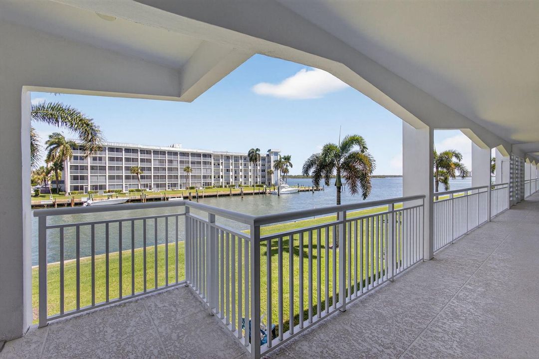 2nd floor outlook