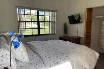For Rent: $1,100 (1 beds, 1 baths, 2946 Square Feet)