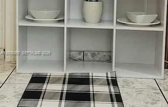For Rent: $1,100 (1 beds, 1 baths, 2946 Square Feet)
