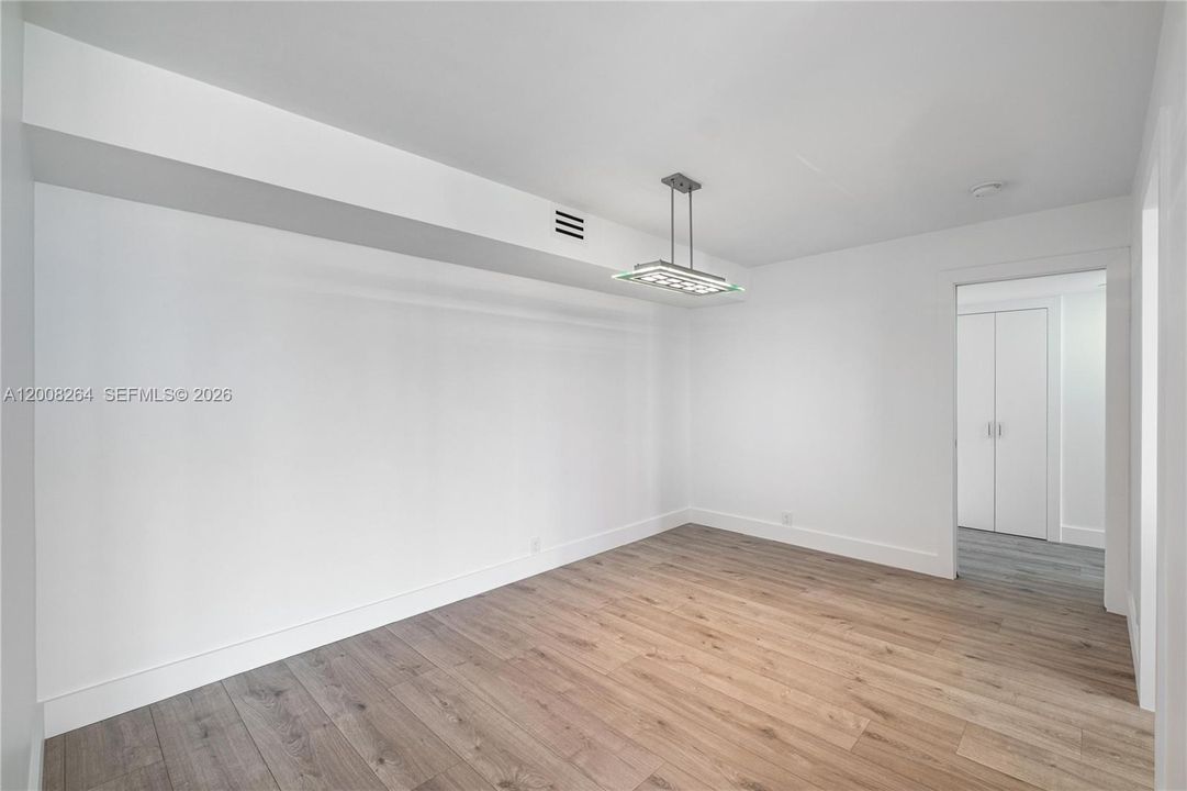 На продажу: $687,000 (2 спален, 2 ванн, 1520 Квадратных фут)