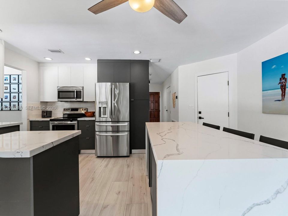 Recently Rented: $6,375 (3 beds, 2 baths, 2034 Square Feet)