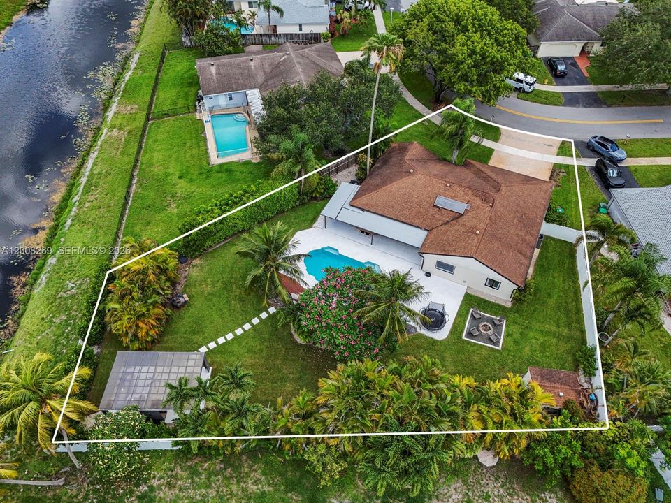 Recently Rented: $6,375 (3 beds, 2 baths, 2034 Square Feet)