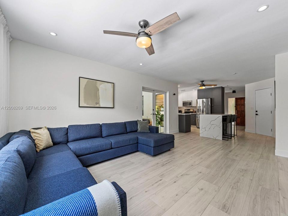 Recently Rented: $6,375 (3 beds, 2 baths, 2034 Square Feet)
