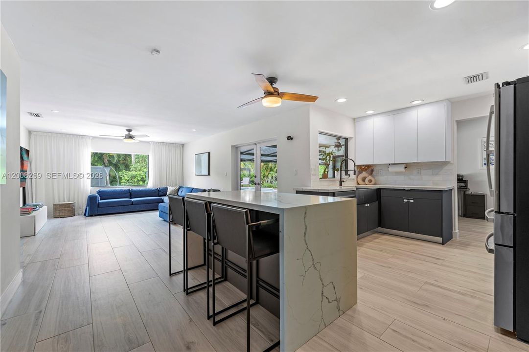 Recently Rented: $6,375 (3 beds, 2 baths, 2034 Square Feet)