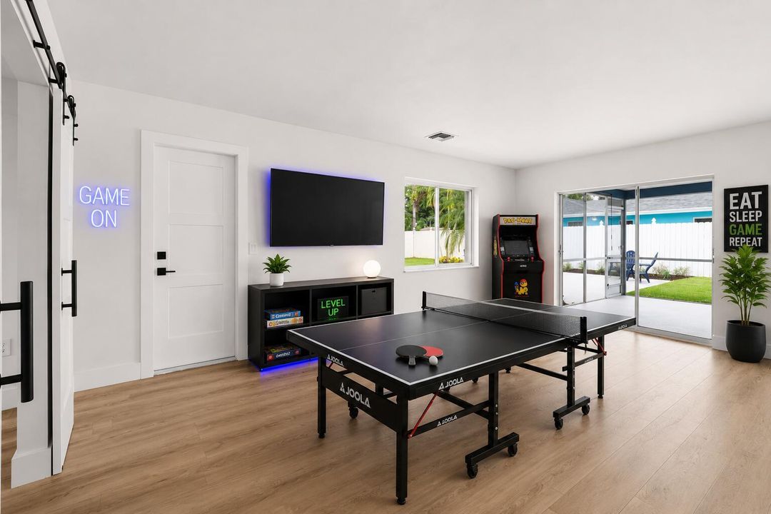 Flex Room - VIRTUAL STAGED