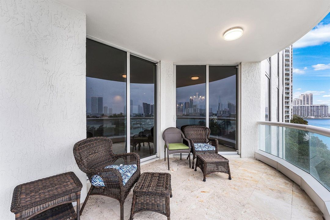 032-6000IslandBoulevard-604-Aventura-FL-