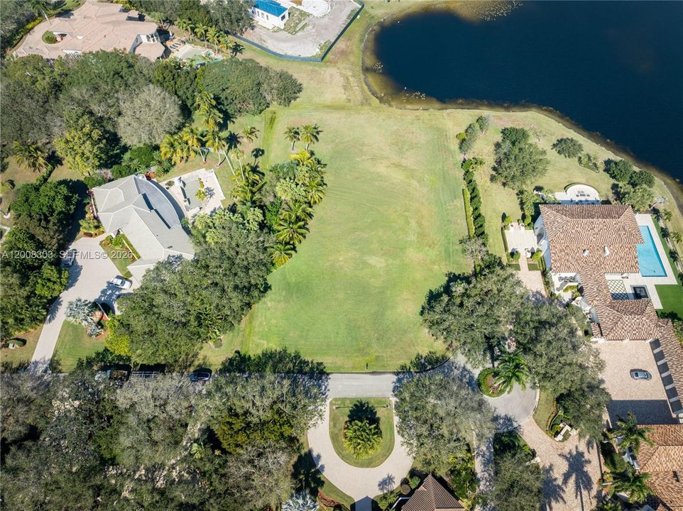 En Venta: $6,500,000 (5 camas, 4 baños, 5448 Pies cuadrados)