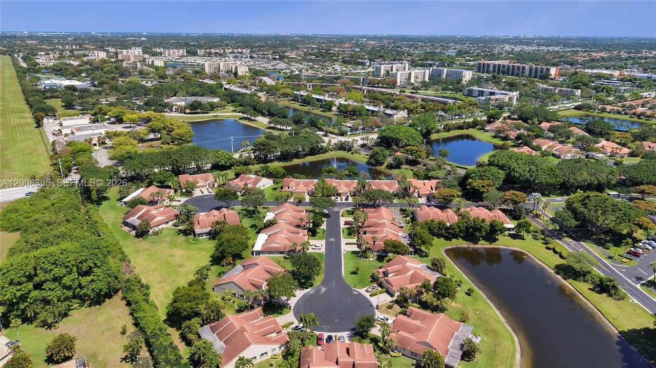 Vendido Recientemente: $299,000 (2 camas, 2 baños, 1516 Pies cuadrados)