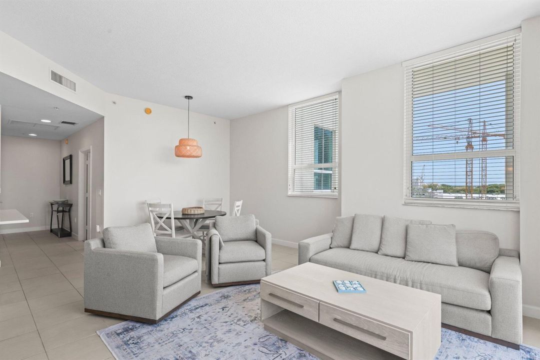 480 Hibiscus Street, 523 - 15.jpg-SMALL