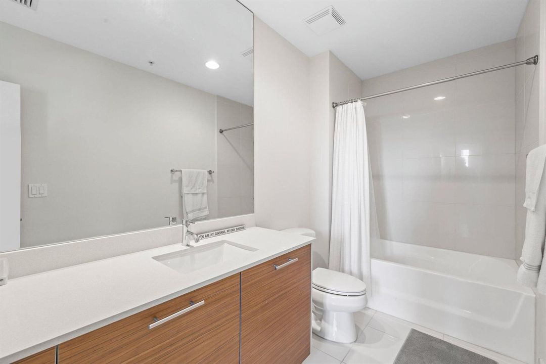 480 Hibiscus Street, 523 - 42.jpg-SMALL