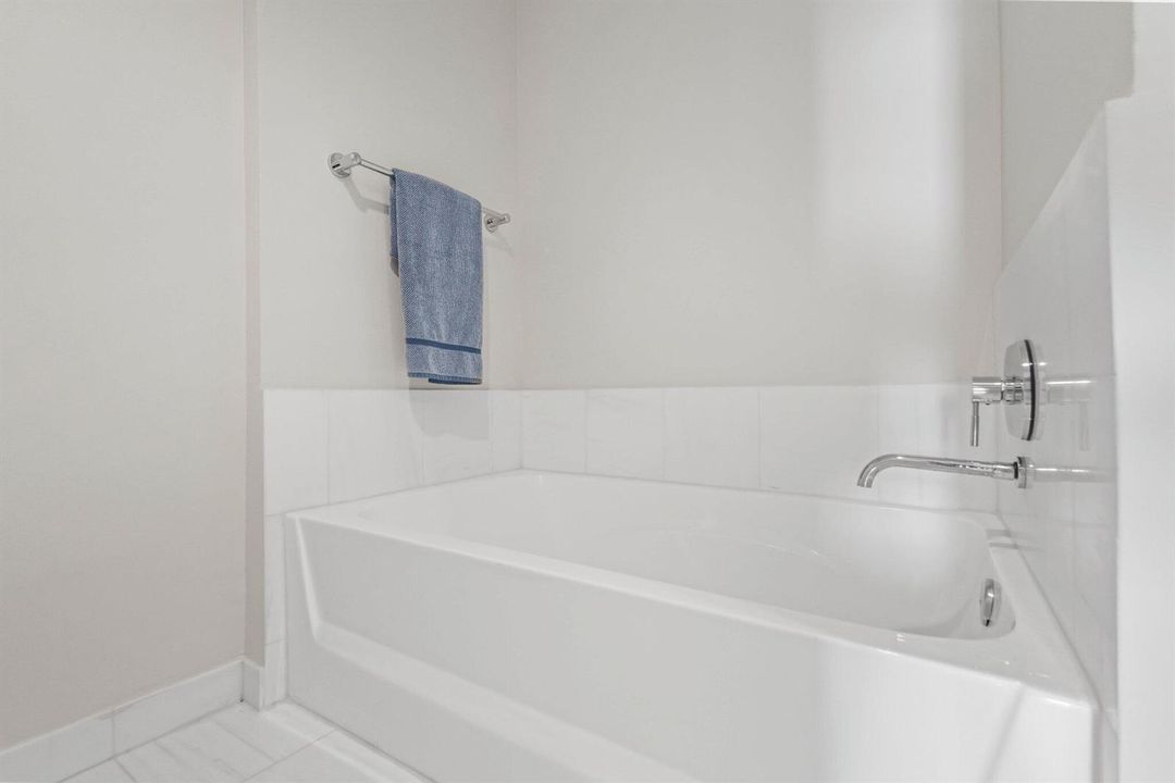 480 Hibiscus Street, 523 - 52.jpg-SMALL