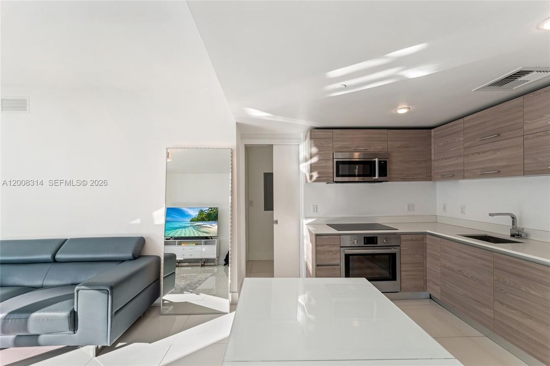 На продажу: $499,000 (1 спален, 1 ванн, 692 Квадратных фут)