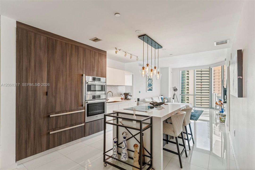 En Venta: $1,040,000 (2 camas, 3 baños, 1547 Pies cuadrados)