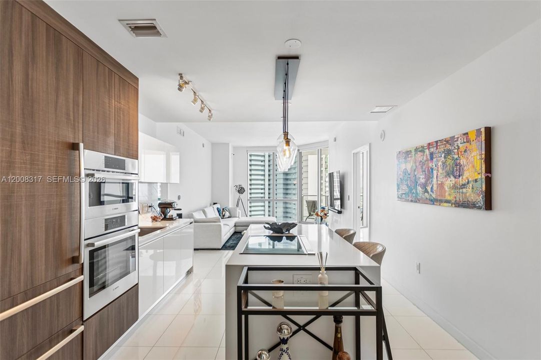 En Venta: $1,040,000 (2 camas, 3 baños, 1547 Pies cuadrados)