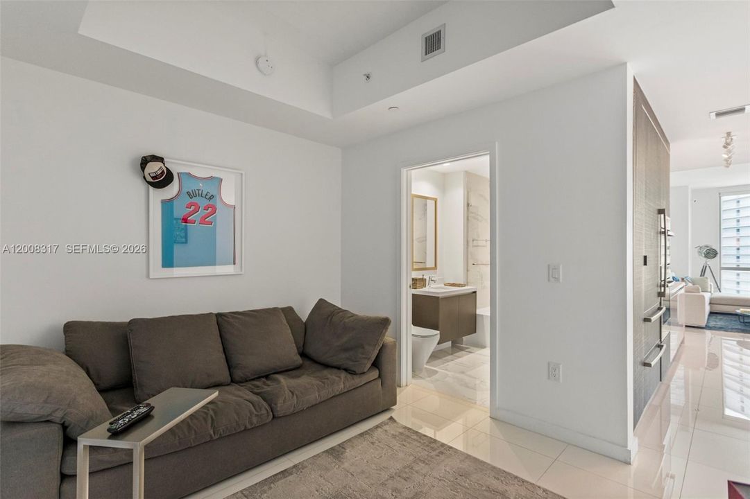 En Venta: $1,040,000 (2 camas, 3 baños, 1547 Pies cuadrados)