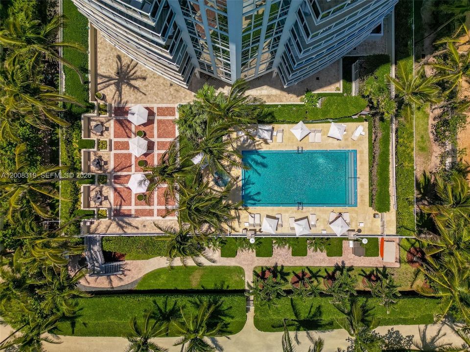 En Venta: $4,595,000 (4 camas, 4 baños, 2918 Pies cuadrados)