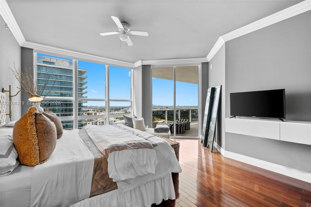 En Venta: $4,595,000 (4 camas, 4 baños, 2918 Pies cuadrados)