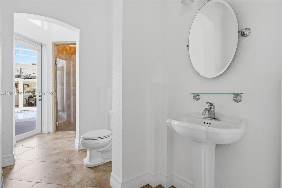 En Renta: $12,900 (5 camas, 4 baños, 4651 Pies cuadrados)
