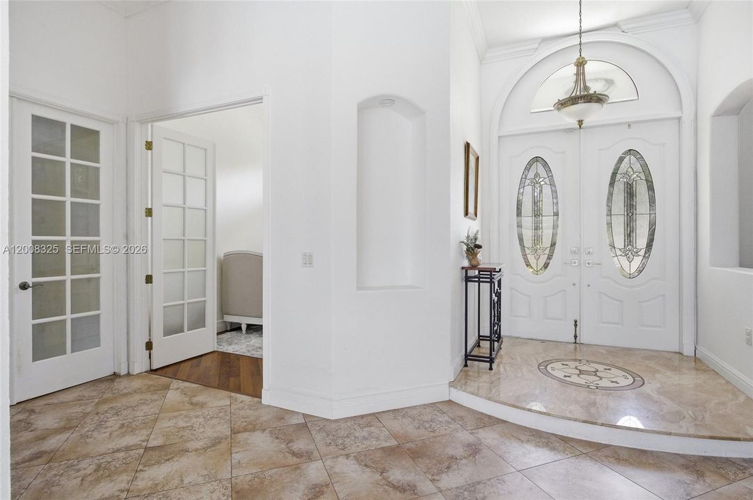 En Renta: $12,900 (5 camas, 4 baños, 4651 Pies cuadrados)