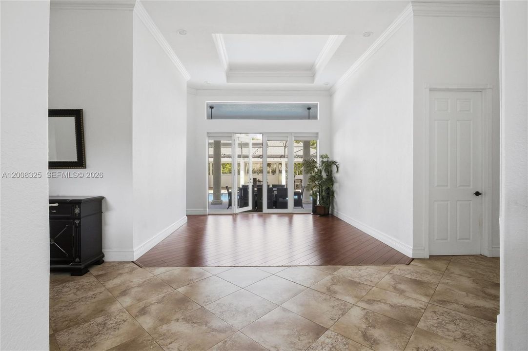 En Renta: $12,900 (5 camas, 4 baños, 4651 Pies cuadrados)