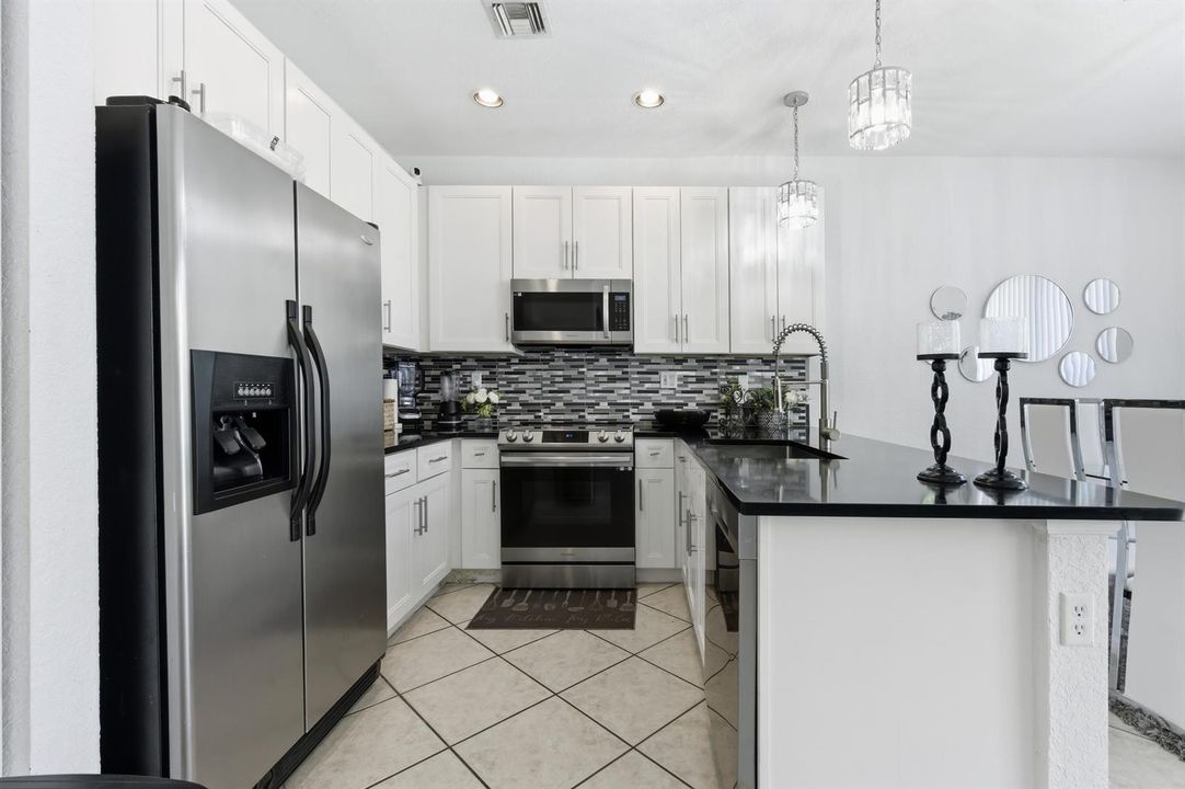 4162_Winnipeg_Way_WPB_012