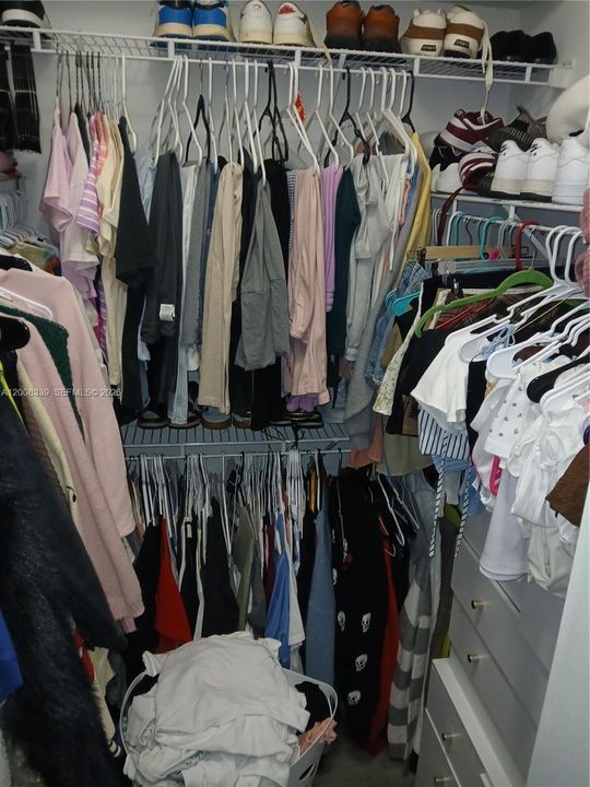 Activo con contrato: $2,100 (1 camas, 1 baños, 685 Pies cuadrados)