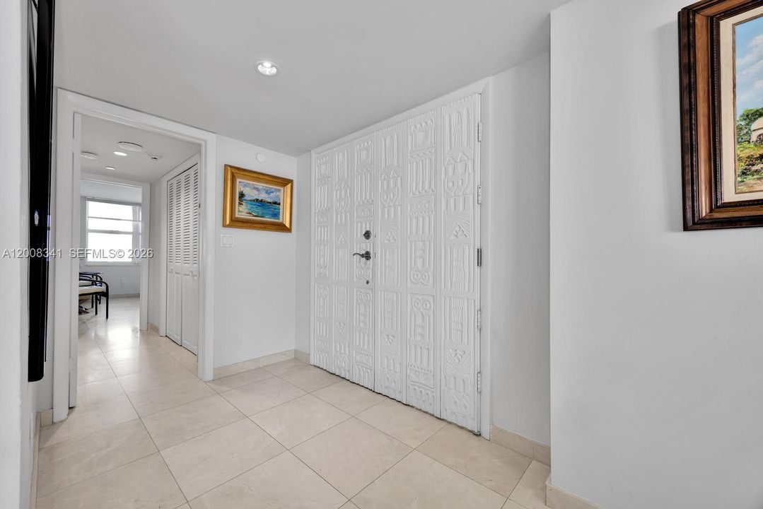 Active With Contract: $6,500 (2 beds, 2 baths, 1496 Square Feet)