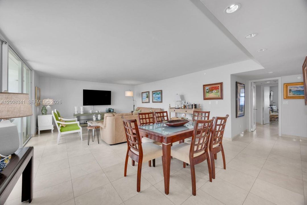 Active With Contract: $6,500 (2 beds, 2 baths, 1496 Square Feet)