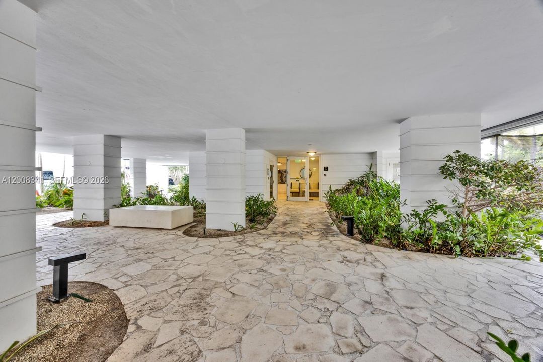 Active With Contract: $6,500 (2 beds, 2 baths, 1496 Square Feet)