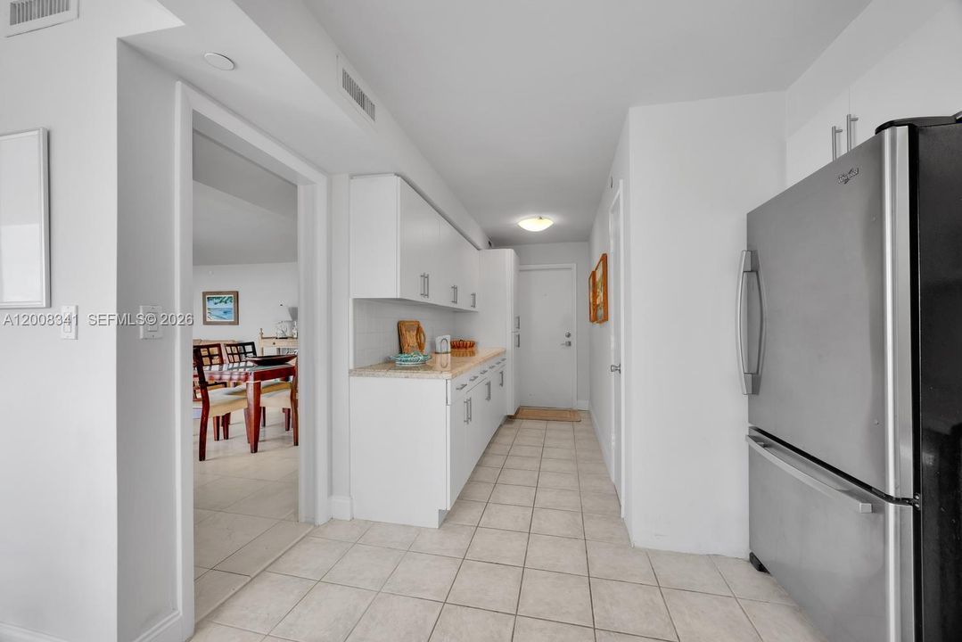 Active With Contract: $6,500 (2 beds, 2 baths, 1496 Square Feet)