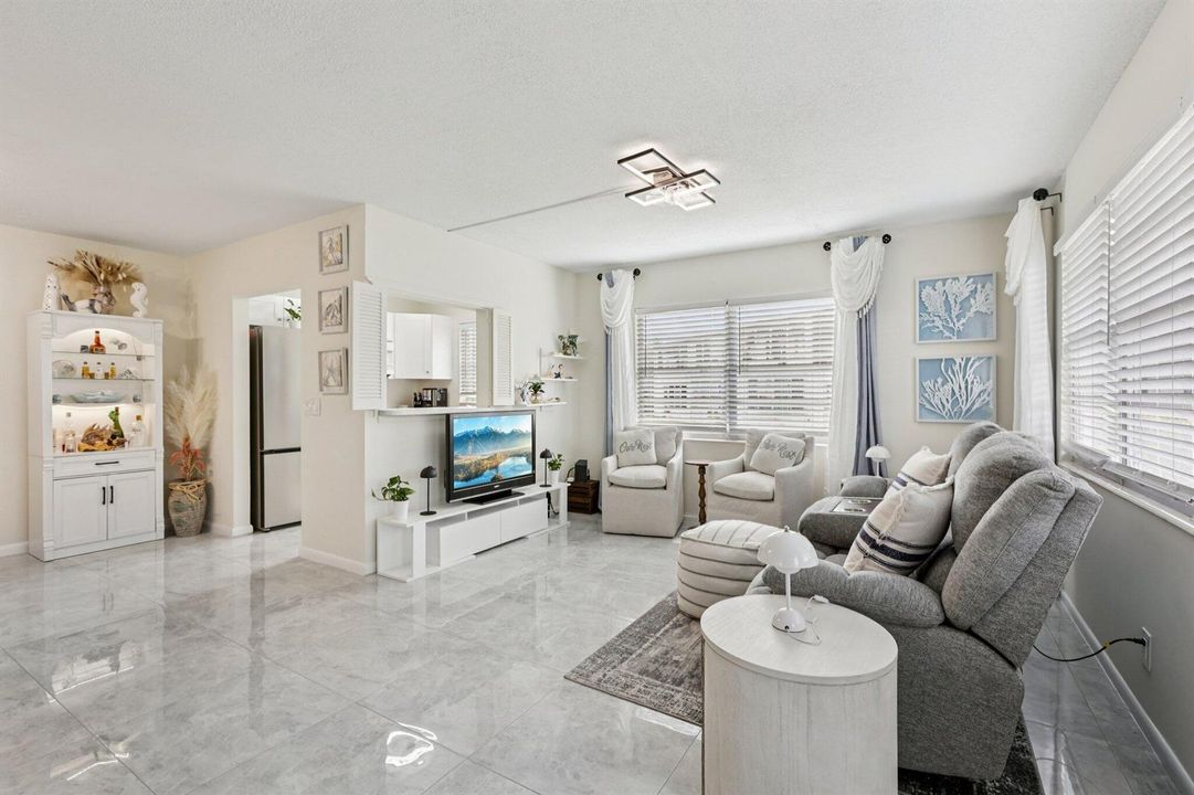10-web-or-mls-Oakridge J 125-S1202-010