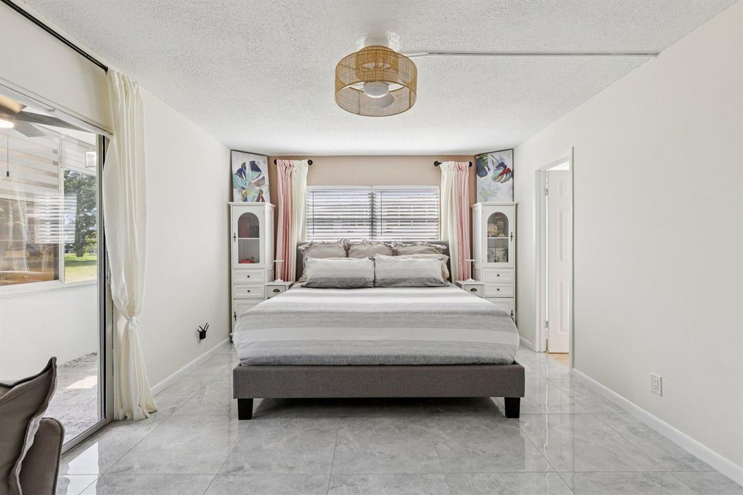 21-web-or-mls-Oakridge J 125-S1202-021