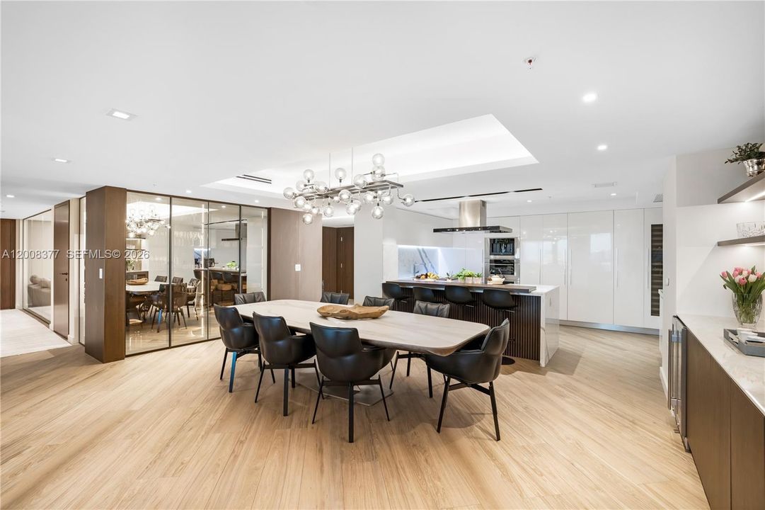 For Sale: $3,300,000 (4 beds, 4 baths, 3094 Square Feet)