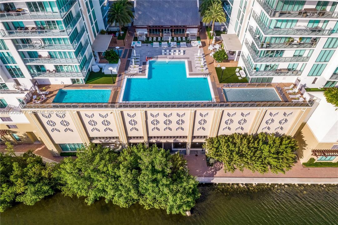 For Sale: $3,300,000 (4 beds, 4 baths, 3094 Square Feet)