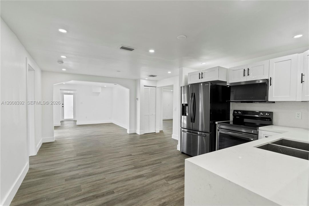 Activo con contrato: $665,000 (3 camas, 2 baños, 1376 Pies cuadrados)