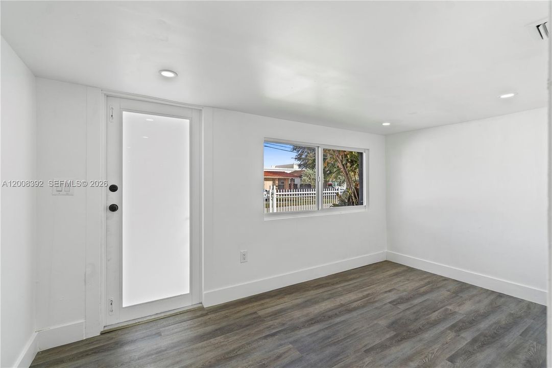 Activo con contrato: $665,000 (3 camas, 2 baños, 1376 Pies cuadrados)