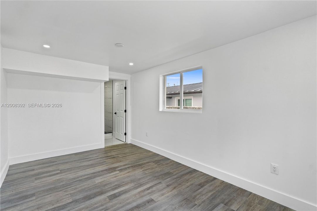 Activo con contrato: $665,000 (3 camas, 2 baños, 1376 Pies cuadrados)
