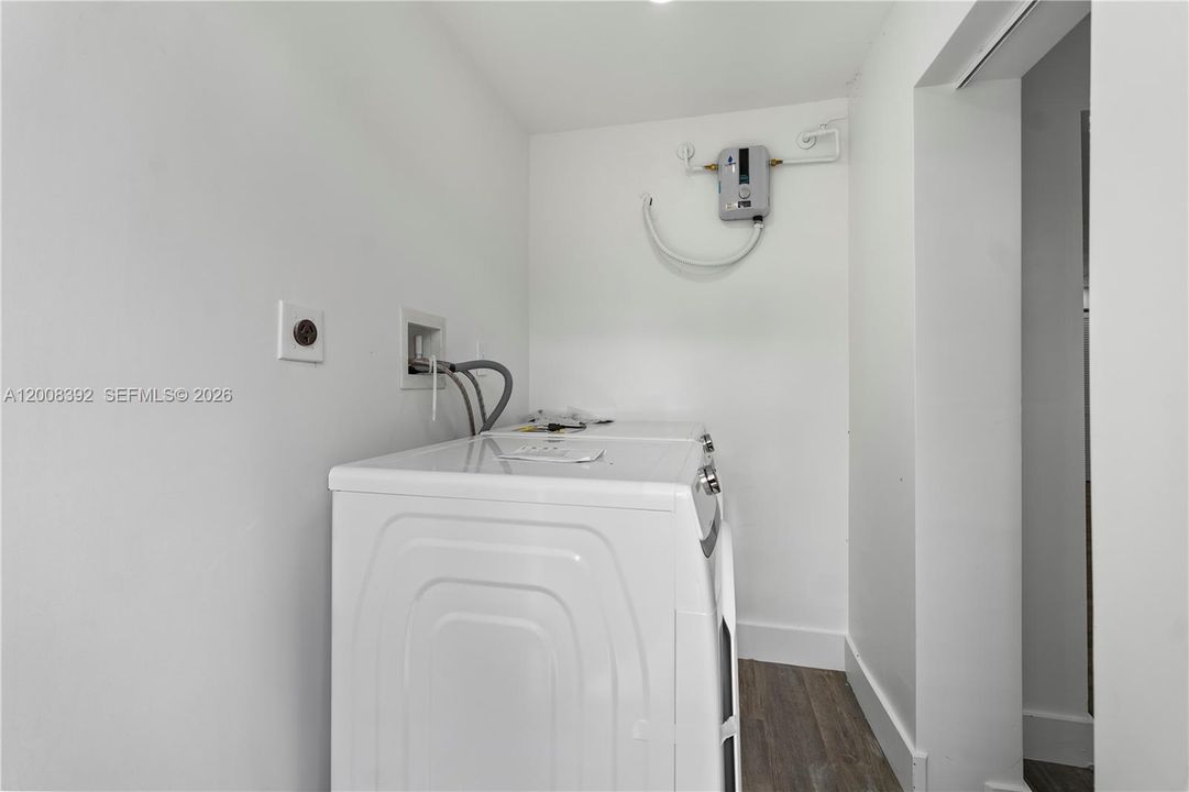 Activo con contrato: $665,000 (3 camas, 2 baños, 1376 Pies cuadrados)