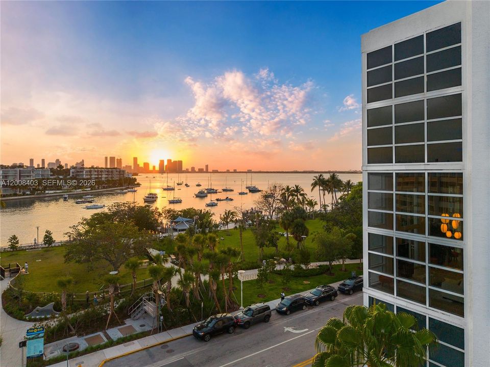 Active With Contract: $13,500 (2 beds, 2 baths, 1480 Square Feet)