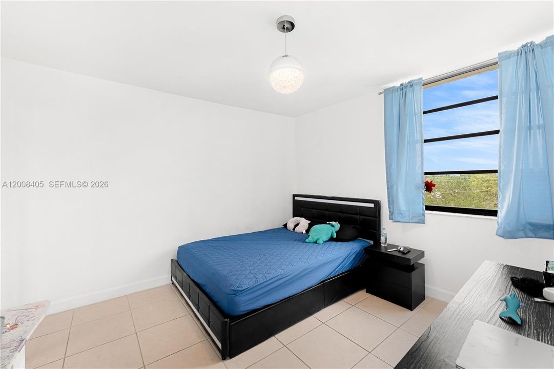 En Venta: $199,900 (2 camas, 2 baños, 995 Pies cuadrados)