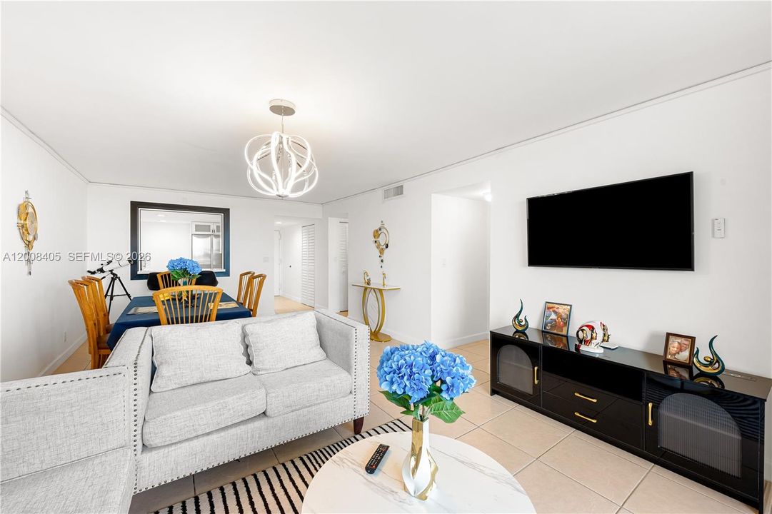 En Venta: $199,900 (2 camas, 2 baños, 995 Pies cuadrados)