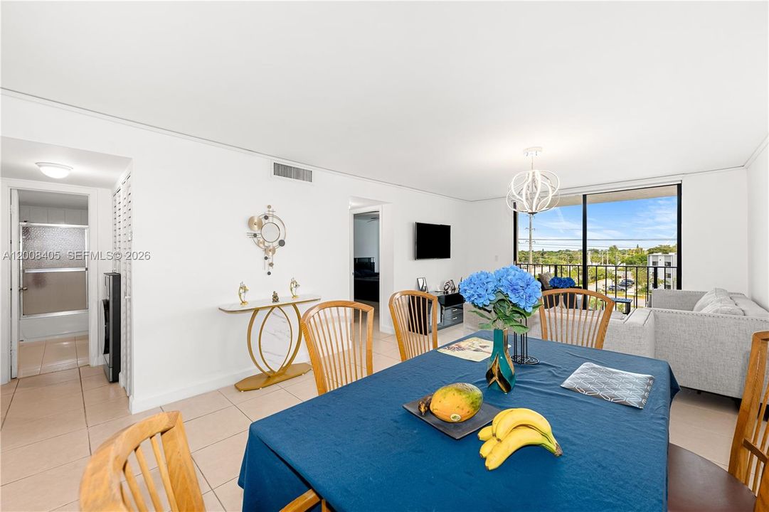 En Venta: $199,900 (2 camas, 2 baños, 995 Pies cuadrados)