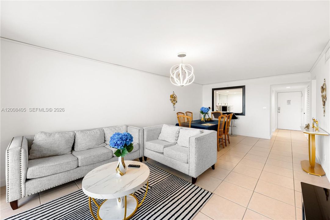 En Venta: $199,900 (2 camas, 2 baños, 995 Pies cuadrados)