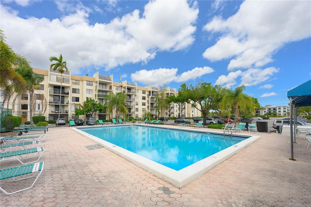 En Venta: $199,900 (2 camas, 2 baños, 995 Pies cuadrados)