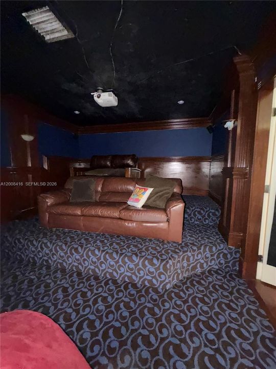 En Venta: $948,000 (4 camas, 3 baños, 3252 Pies cuadrados)