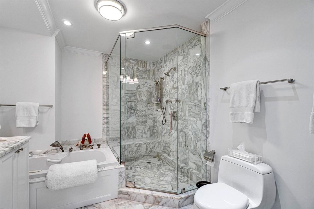 030-150BradleyPlace-203-PalmBeach-FL-334