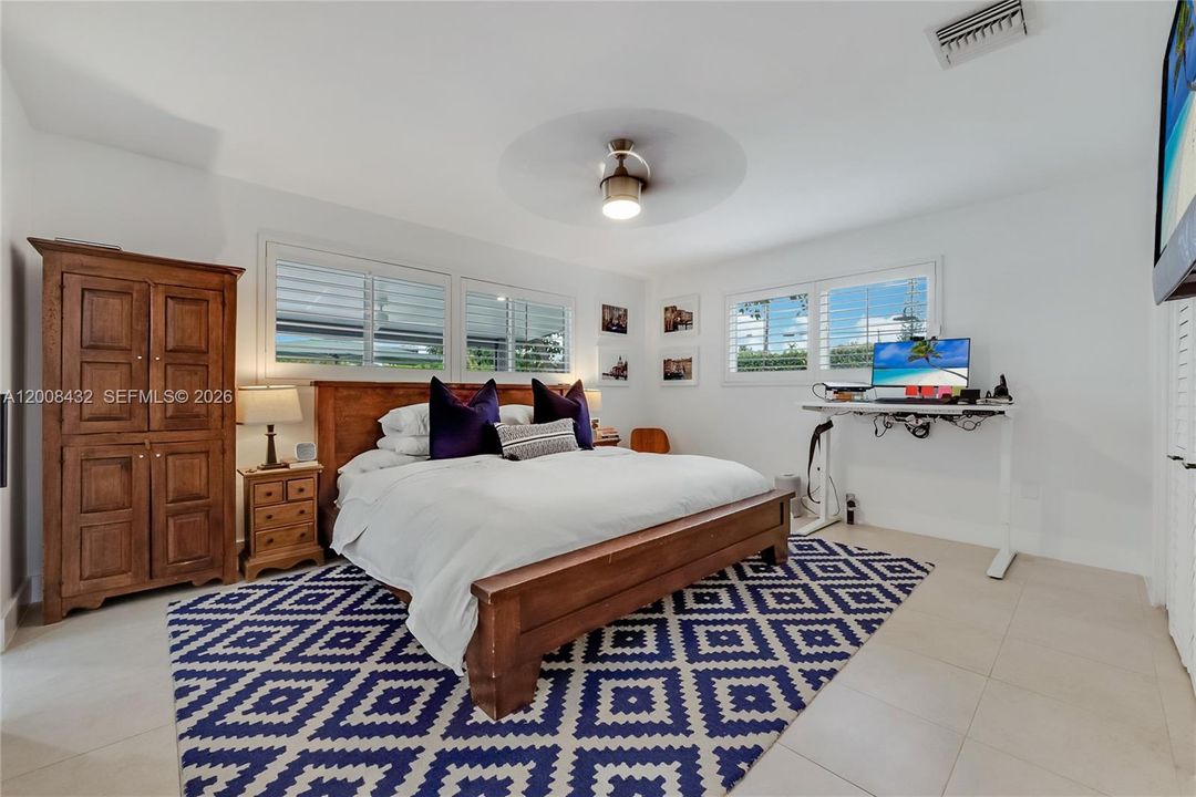 Active With Contract: $8,600 (3 beds, 2 baths, 1764 Square Feet)