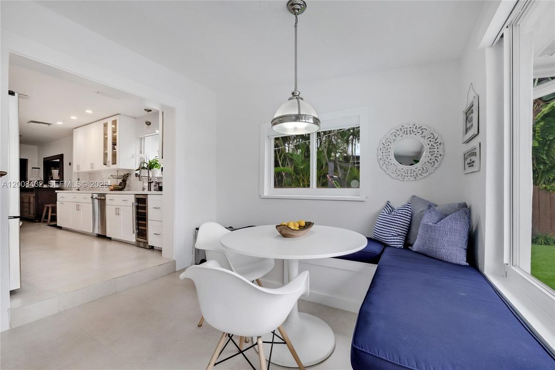 Active With Contract: $8,600 (3 beds, 2 baths, 1764 Square Feet)